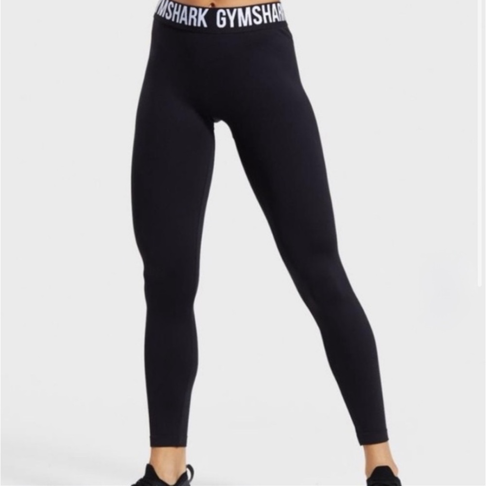 GYMSHARK OG leggings black and white waist band size medium